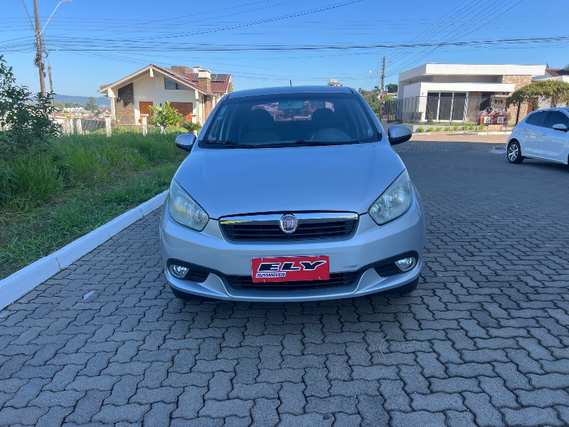 FIAT GRAND SIENA 1.6 MPI ESSENCE - 2014