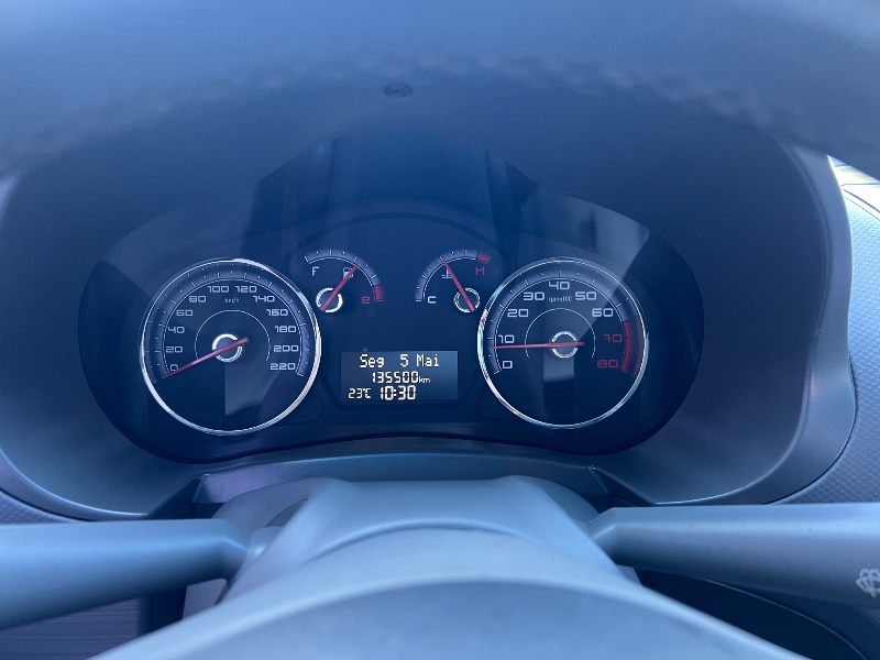 FIAT GRAND SIENA 1.6 MPI ESSENCE - 2014