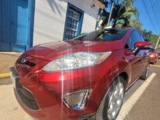 FORD FIESTA 1.6 SE HATCH 16V FLEX 4P MANUAL 2012/2013 ADRIANO VEÍCULOS CRUZEIRO DO SUL / Carros no Vale