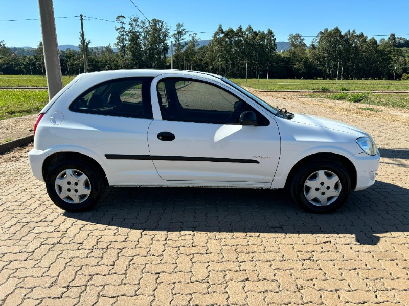 CHEVROLET CELTA SPIRIT /2010 RT 811 VEÍCULOS ARROIO DO MEIO / Carros no Vale