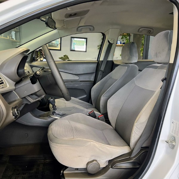CHEVROLET COBALT 1.4 LTZ 8V 2013/2013 JOÃO CARROS MULTIMARCAS GUAPORÉ / Carros no Vale