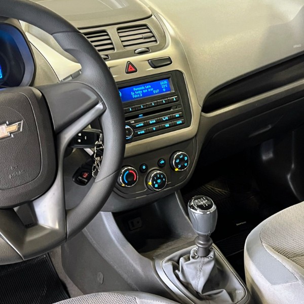 CHEVROLET COBALT 1.4 LTZ 8V 2013/2013 JOÃO CARROS MULTIMARCAS GUAPORÉ / Carros no Vale