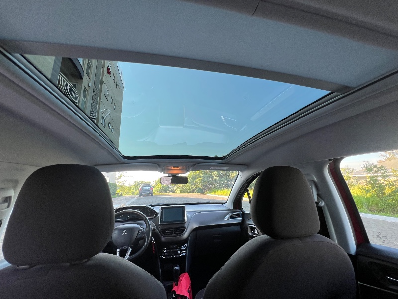 PEUGEOT 2008 1.6 16V FLEX GRIFFE 4P AUTOMÁTICO 2018/2018 ELY AUTOMÓVEIS LAJEADO / Carros no Vale