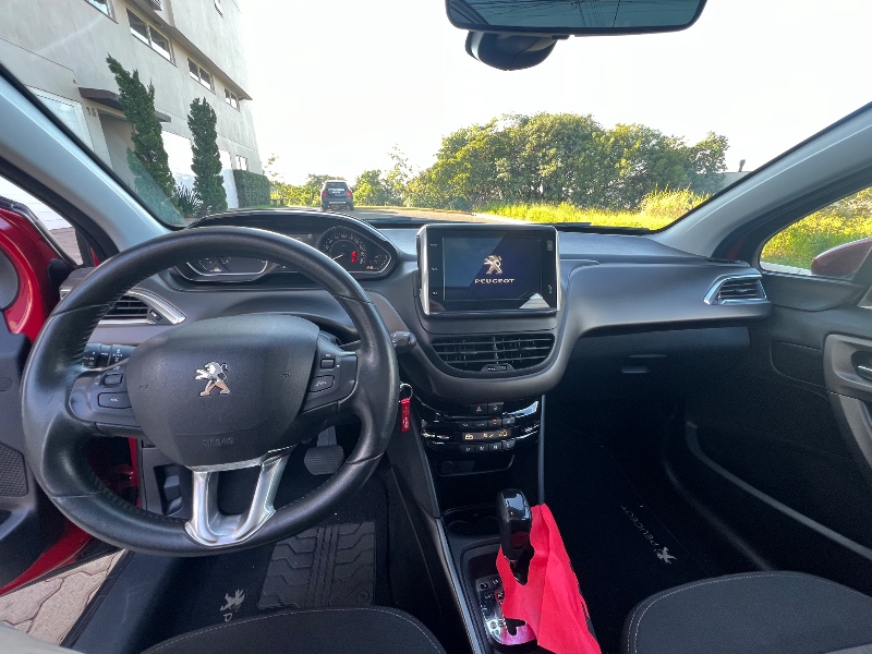 PEUGEOT 2008 1.6 16V FLEX GRIFFE 4P AUTOMÁTICO 2018/2018 ELY AUTOMÓVEIS LAJEADO / Carros no Vale