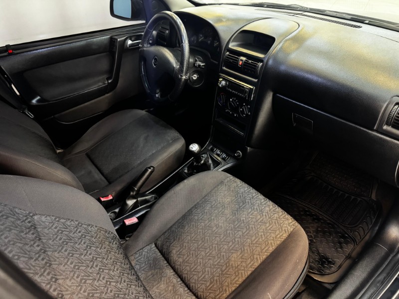 CHEVROLET ASTRA 2.0 ADVANTAGE 2009/2009 LUCAS AUTOMÓVEIS BOM RETIRO DO SUL / Carros no Vale