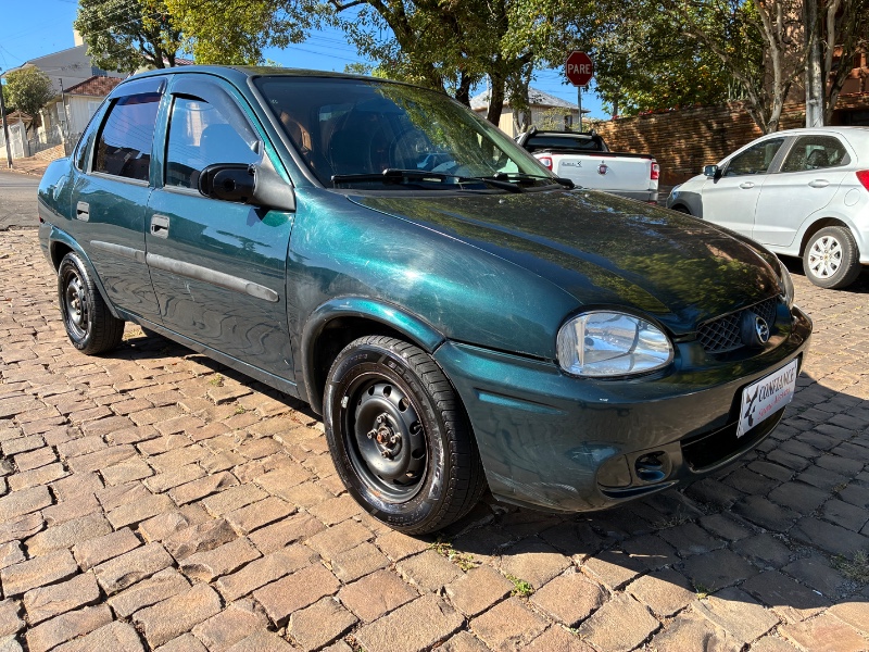 CHEVROLET CORSA SEDAN 1.0 MPFI 8V 71CV 4P 2001/2001 COMPLETO VEÍCULOS GUAPORÉ / Carros no Vale