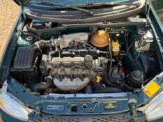 CHEVROLET CORSA SEDAN 1.0 MPFI 8V 71CV 4P 2001/2001 COMPLETO VEÍCULOS GUAPORÉ / Carros no Vale