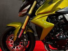 HONDA MOTOS CB 1000R /2012 EXCLUSIVO VEÍCULOS SANTA CRUZ DO SUL / Carros no Vale
