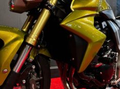 HONDA MOTOS CB 1000R /2012 EXCLUSIVO VEÍCULOS SANTA CRUZ DO SUL / Carros no Vale