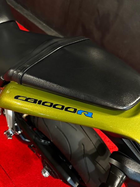 HONDA MOTOS CB 1000R /2012 EXCLUSIVO VEÍCULOS SANTA CRUZ DO SUL / Carros no Vale