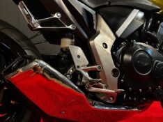 HONDA MOTOS CB 1000R /2012 EXCLUSIVO VEÍCULOS SANTA CRUZ DO SUL / Carros no Vale