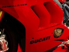 DUCATI PANIGALE /2021 EXCLUSIVO VEÍCULOS SANTA CRUZ DO SUL / Carros no Vale
