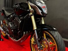 HONDA MOTOS CB 600F HORNET /2012 EXCLUSIVO VEÍCULOS SANTA CRUZ DO SUL / Carros no Vale