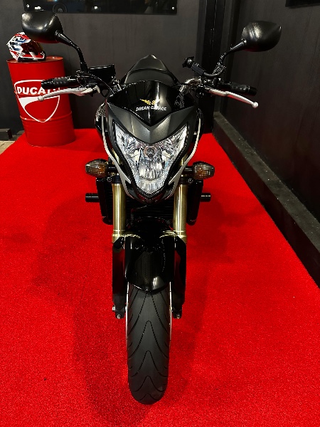 HONDA MOTOS CB 600F HORNET /2012 EXCLUSIVO VEÍCULOS SANTA CRUZ DO SUL / Carros no Vale