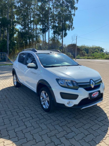 RENAULT STEPWAY 1.6 16V SCE FLEX INTENSE X-TRONIC /2017 NEURI VEÍCULOS LAJEADO / Carros no Vale