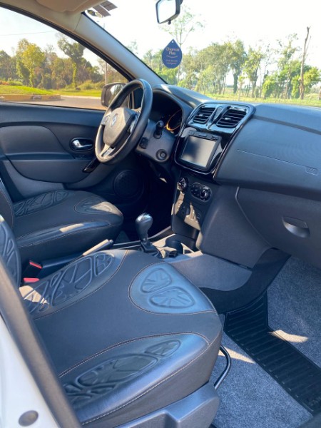 RENAULT STEPWAY 1.6 16V SCE FLEX INTENSE X-TRONIC /2017 NEURI VEÍCULOS LAJEADO / Carros no Vale