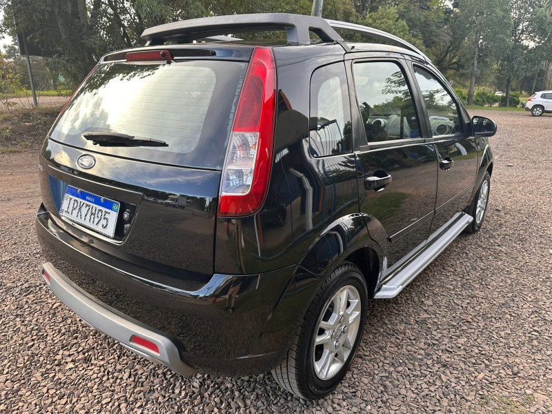 FORD FIESTA 1.0 8V FLEX 5P 2008/2009 MENEGHINI VEÍCULOS ARROIO DO MEIO / Carros no Vale