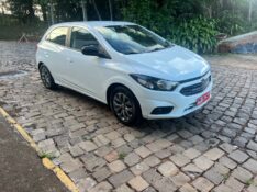 CHEVROLET ONIX HATCH JOY 1.0 8V FLEX 5P MEC. 2021/2021 ELY AUTOMÓVEIS LAJEADO / Carros no Vale