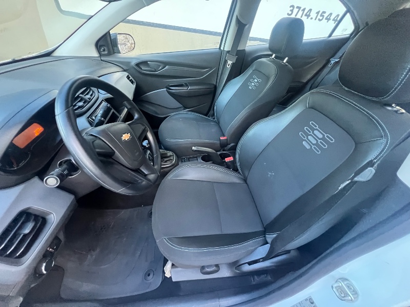 CHEVROLET ONIX HATCH JOY 1.0 8V FLEX 5P MEC. 2021/2021 ELY AUTOMÓVEIS LAJEADO / Carros no Vale