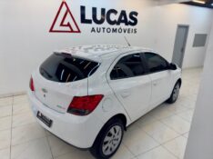 CHEVROLET ONIX 1.4 LT 2014/2014 LUCAS AUTOMÓVEIS BOM RETIRO DO SUL / Carros no Vale