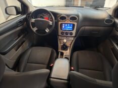 FORD FOCUS HATCH GLX 2.0 2013/2013 LUCAS AUTOMÓVEIS BOM RETIRO DO SUL / Carros no Vale