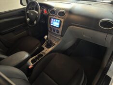 FORD FOCUS HATCH GLX 2.0 2013/2013 LUCAS AUTOMÓVEIS BOM RETIRO DO SUL / Carros no Vale