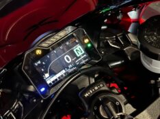 HONDA MOTOS CBR 1000 RR FIRE BLADE /2018 EXCLUSIVO VEÍCULOS SANTA CRUZ DO SUL / Carros no Vale