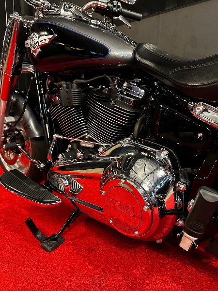 HARLEY DAVIDSON FAT BOY FLSTF /2021 EXCLUSIVO VEÍCULOS SANTA CRUZ DO SUL / Carros no Vale