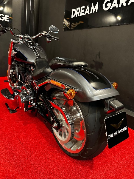 HARLEY DAVIDSON FAT BOY FLSTF /2021 EXCLUSIVO VEÍCULOS SANTA CRUZ DO SUL / Carros no Vale