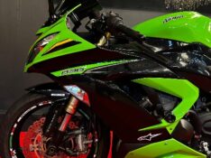 KAWASAKI NINJA ZX 6R 636CC /2013 EXCLUSIVO VEÍCULOS SANTA CRUZ DO SUL / Carros no Vale
