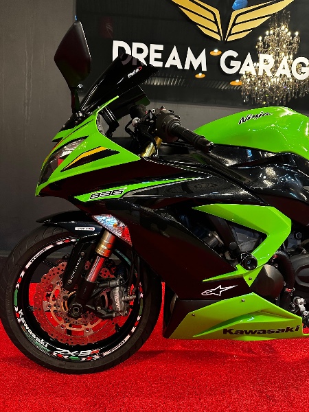 KAWASAKI NINJA ZX 6R 636CC /2013 EXCLUSIVO VEÍCULOS SANTA CRUZ DO SUL / Carros no Vale
