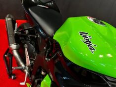 KAWASAKI NINJA ZX 6R 636CC /2013 EXCLUSIVO VEÍCULOS SANTA CRUZ DO SUL / Carros no Vale