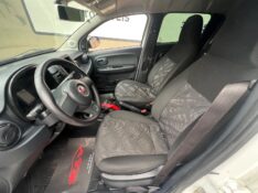 FIAT MOBI 1.0 6V DRIVE 2018/2018 ELY AUTOMÓVEIS LAJEADO / Carros no Vale