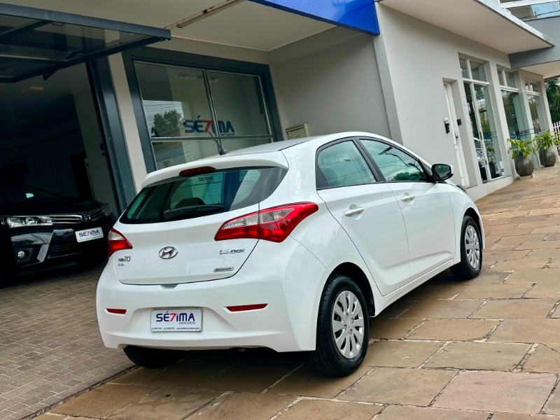 HYUNDAI HB20 COMF 1.6 AUT. 2015/2015 SÉTIMA VEÍCULOS GUAPORÉ / Carros no Vale