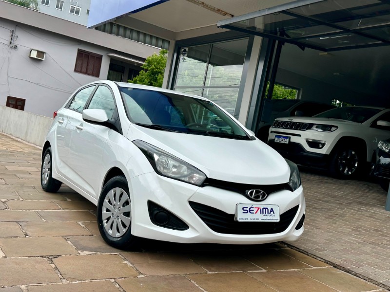 HYUNDAI HB20 COMF 1.6 AUT. 2015/2015 SÉTIMA VEÍCULOS GUAPORÉ / Carros no Vale
