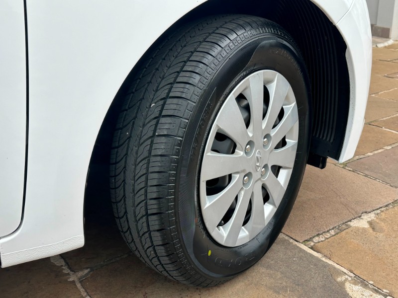 HYUNDAI HB20 COMF 1.6 AUT. 2015/2015 SÉTIMA VEÍCULOS GUAPORÉ / Carros no Vale