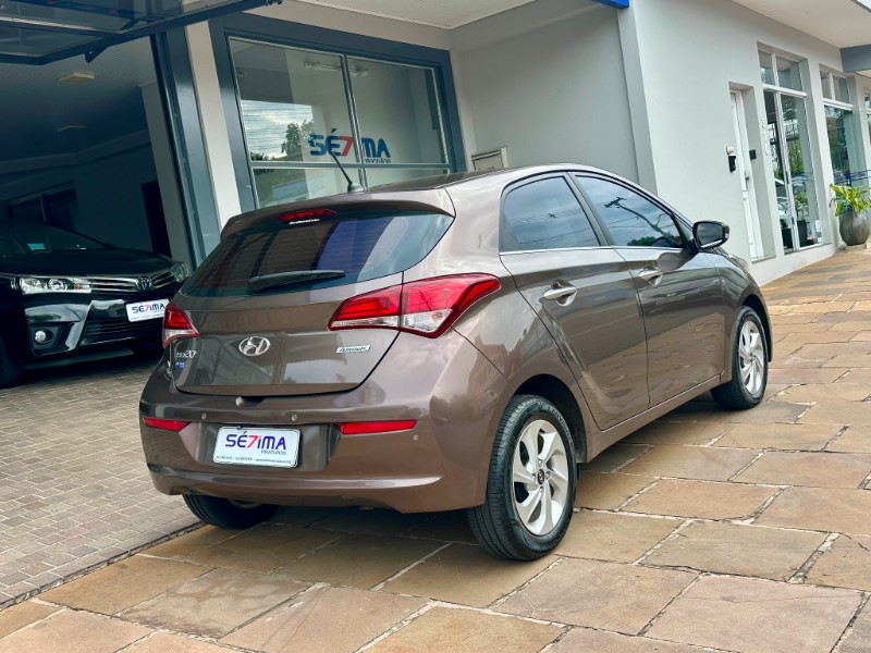HYUNDAI HB20 PREMIUM 1.6 16V AT 2016/2016 SÉTIMA VEÍCULOS GUAPORÉ / Carros no Vale