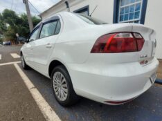 VOLKSWAGEN VOYAGE CITY 1.6 8V 2013/2014 ADRIANO VEÍCULOS CRUZEIRO DO SUL / Carros no Vale