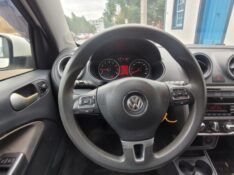 VOLKSWAGEN VOYAGE CITY 1.6 8V 2013/2014 ADRIANO VEÍCULOS CRUZEIRO DO SUL / Carros no Vale