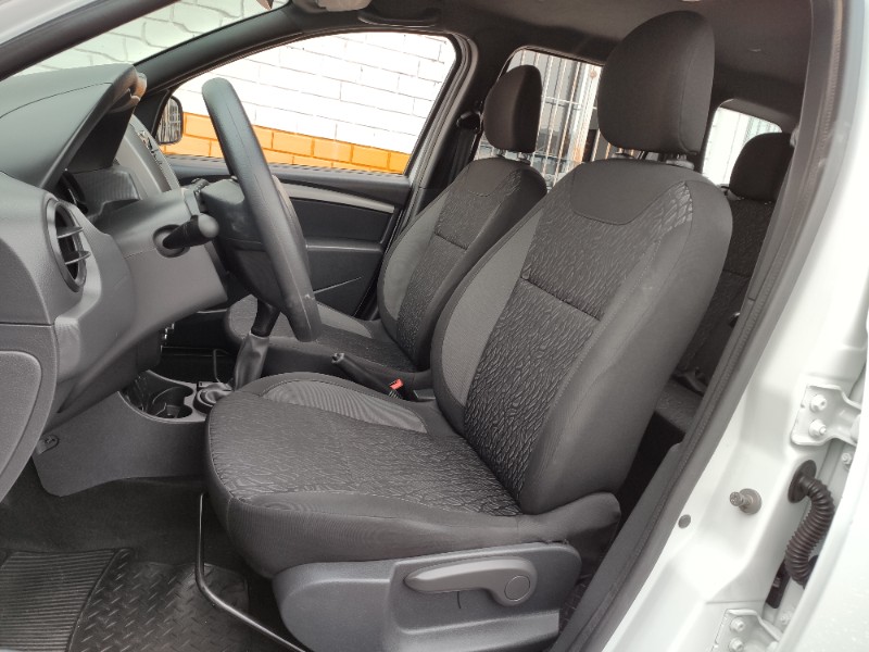 RENAULT DUSTER EXPRESSION 1.6 2017/2017 ROSAUTO VEÍCULOS VENÂNCIO AIRES / Carros no Vale