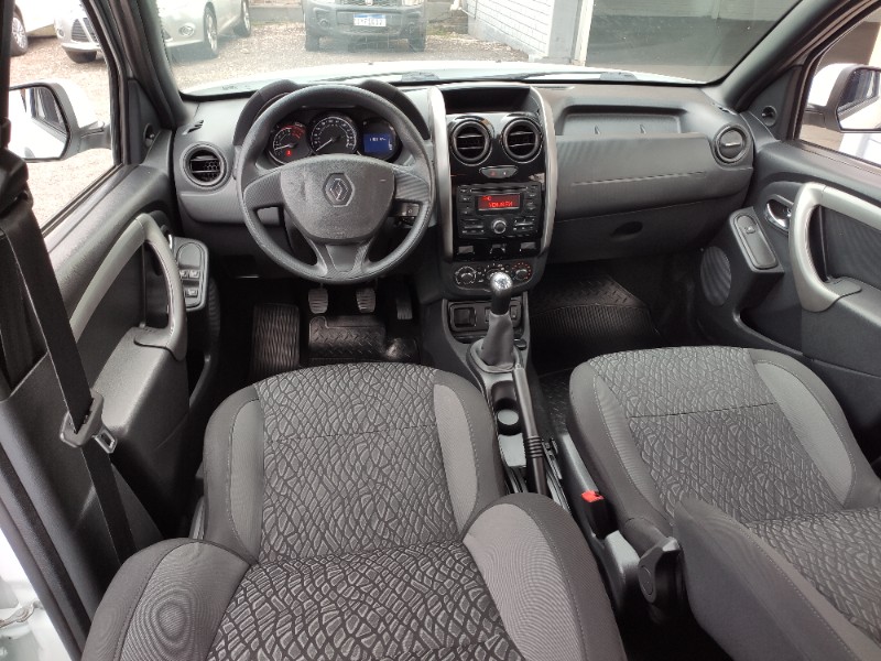 RENAULT DUSTER EXPRESSION 1.6 2017/2017 ROSAUTO VEÍCULOS VENÂNCIO AIRES / Carros no Vale