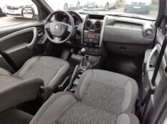 RENAULT DUSTER EXPRESSION 1.6 2017/2017 ROSAUTO VEÍCULOS VENÂNCIO AIRES / Carros no Vale