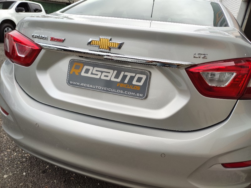 CHEVROLET CRUZE LTZ 1.4 16V TURBO FLEX 4P AUT. 2017/2017 ROSAUTO VEÍCULOS VENÂNCIO AIRES / Carros no Vale