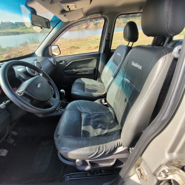 FORD ECOSPORT XLT FREESTYLE 1.6 FLEX 8V 5P 2007/2008 ADRIANO VEÍCULOS CRUZEIRO DO SUL / Carros no Vale