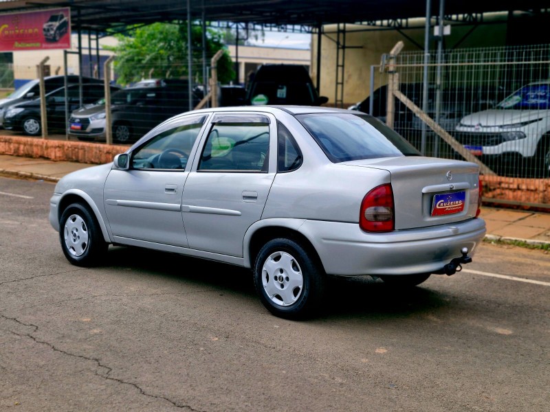 CHEVROLET CORSA SEDAN WIND 1.0 2001/2002 CRUZEIRO MULTIMARCAS CRUZEIRO DO SUL / Carros no Vale
