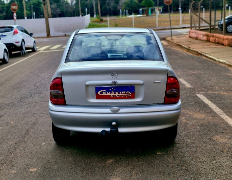 CHEVROLET CORSA SEDAN WIND 1.0 2001/2002 CRUZEIRO MULTIMARCAS CRUZEIRO DO SUL / Carros no Vale