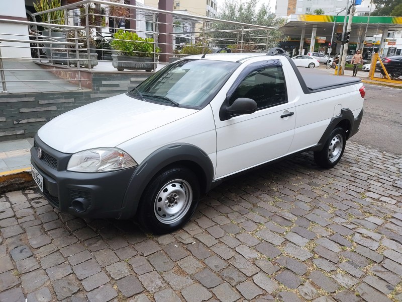 FIAT STRADA 1.4 WORKING 8V 2014/2015 ALTERNATIVA VEÍCULOS LAJEADO / Carros no Vale