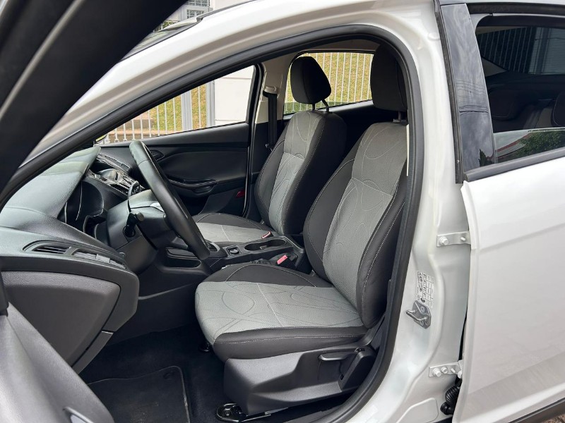 FORD FOCUS SEDAN 2.0 16V/2.0 16V FLEX 4P AUT. 2015/2015 LS MULTIMARCAS VENÂNCIO AIRES / Carros no Vale