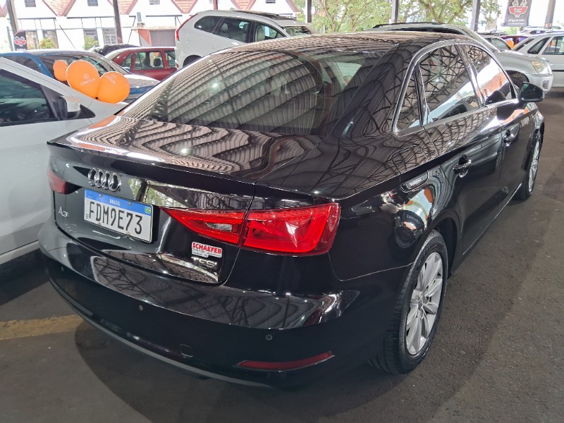 AUDI A3 SEDAN 1.4 TFSI 2015/2015 SCHAEFER AUTOMÓVEIS TEUTÔNIA / Carros no Vale