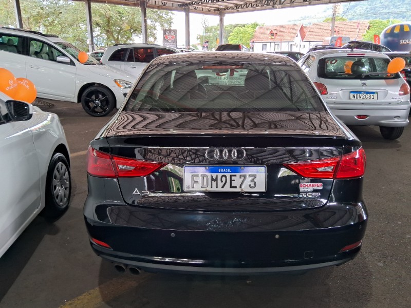 AUDI A3 SEDAN 1.4 TFSI 2015/2015 SCHAEFER AUTOMÓVEIS TEUTÔNIA / Carros no Vale